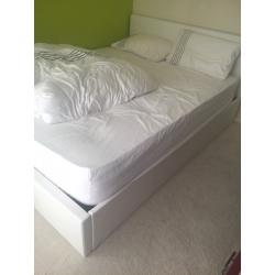White King Size Bed Ottoman Bed + Mattress + Memory Foam Pillow (as freebeeies)