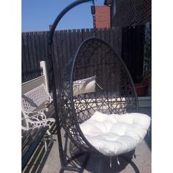 Ex Cond Swinging Wicker Egg Chair & Cushions