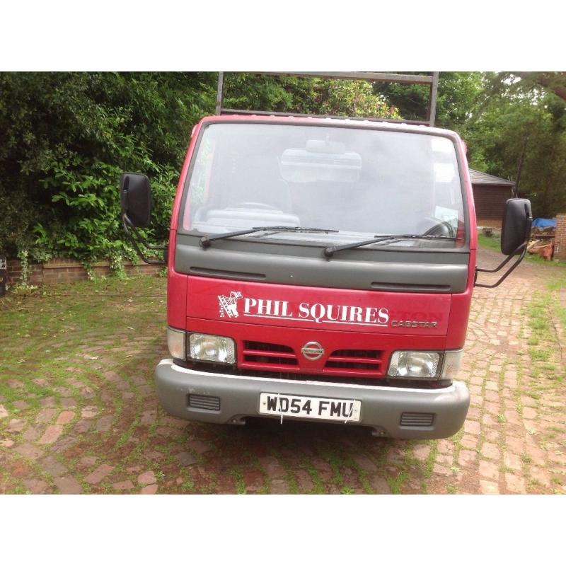 Nissan cabstar tipper diesel 2005/54plate 99.000m 11months mot drives superb