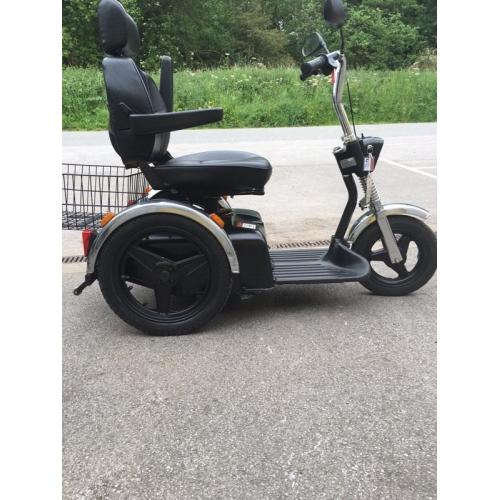 Mobility scooter