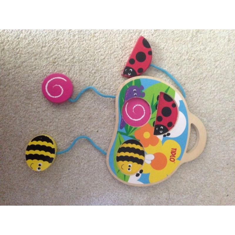 Lovely wooden toys and musical toys in good condition