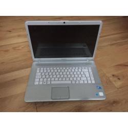 Sony Vaio (320hdd 4gb ram)
