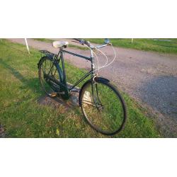 VINTAGE RALIEGH GENTS 3 SPEED TOURING BICYCLE