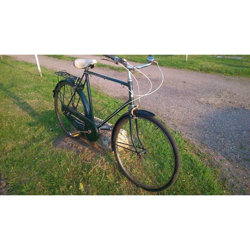 VINTAGE RALIEGH GENTS 3 SPEED TOURING BICYCLE