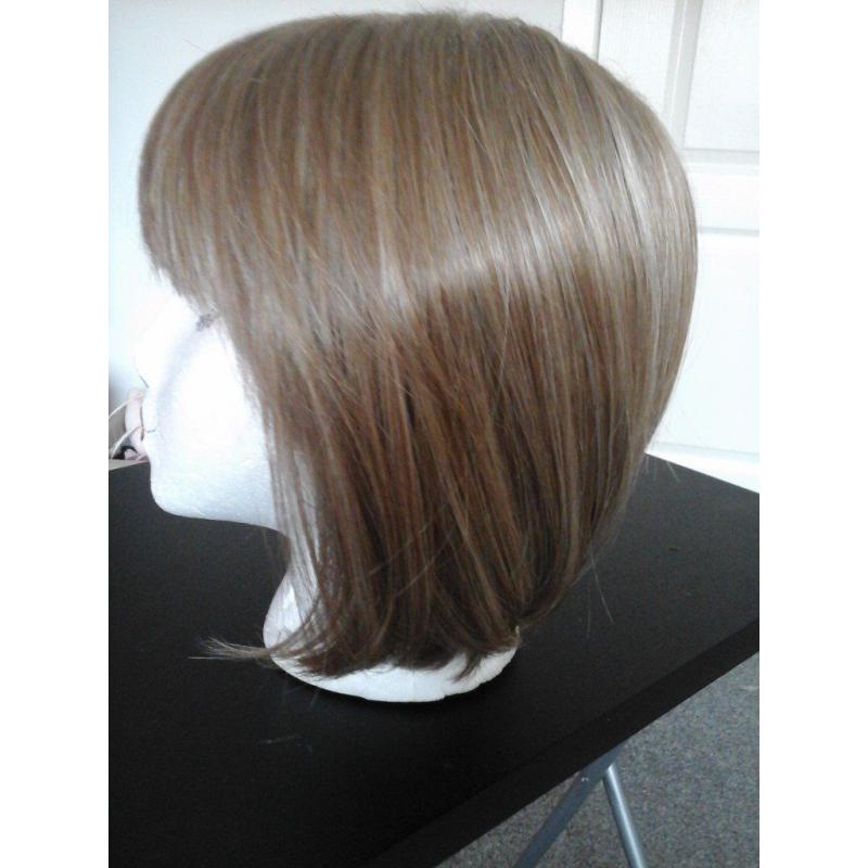 BEAUTIFUL LADIES WIG