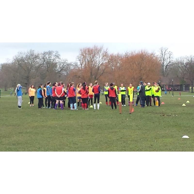 WOMENS BEGINNERS FOOTBALL SESSIONS - LADIES FOOTBALL SOCCER!!!!!!! SOCIAL/KEEP FIT/FITNESS/FUN