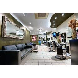 Hair Stylist / /hairdresser/junior stylist / apprentice