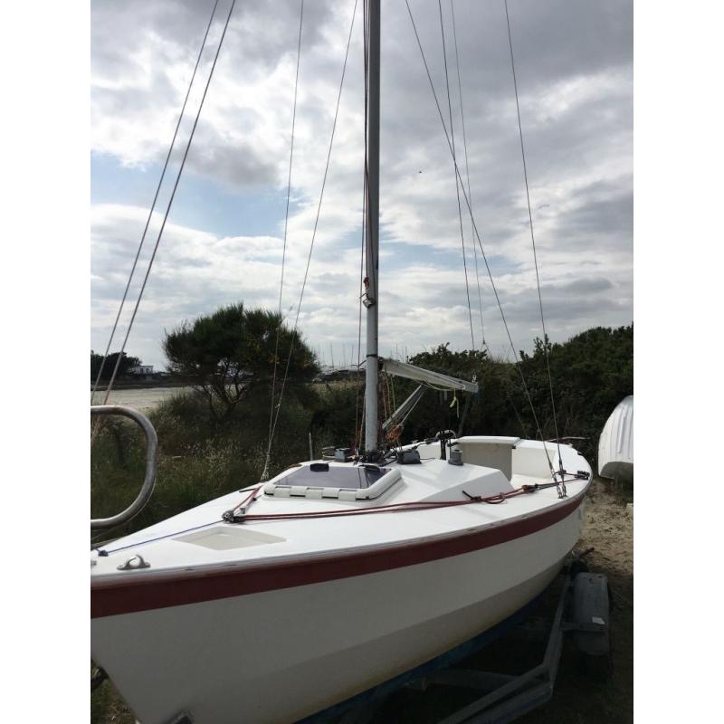 HAWK 20 Day Sailer - No37