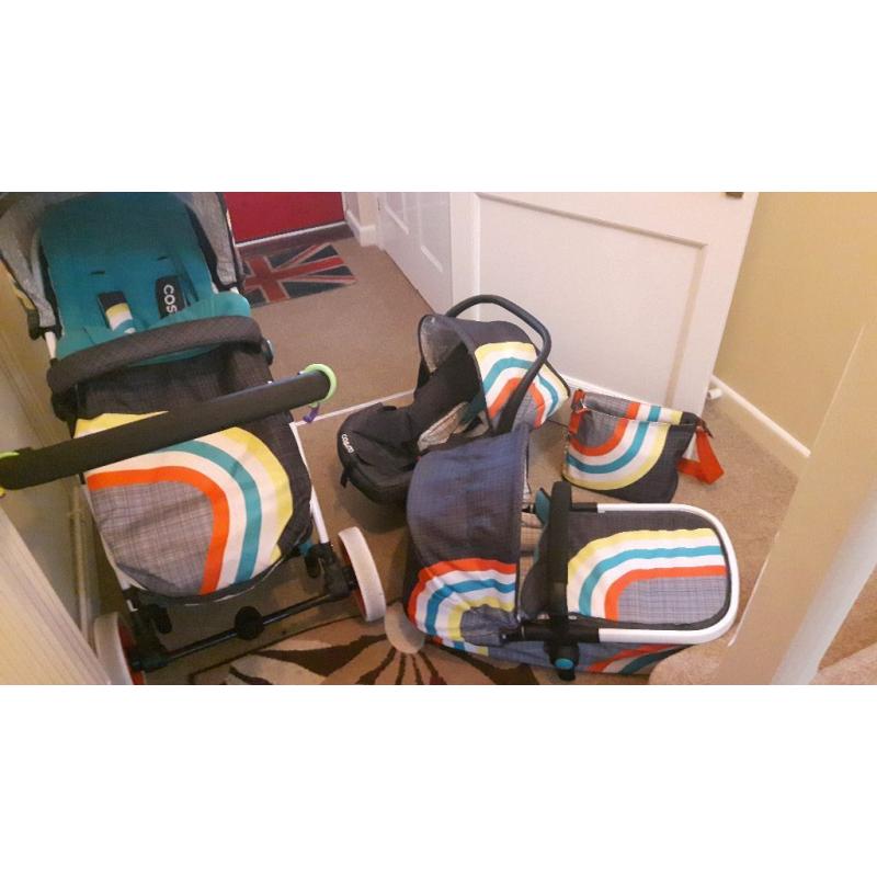 3 in 1 cosatto travel system