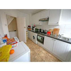 Lovely big double room - nw9 6bg *all inclusive * available to couples