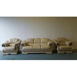 CREAM LEATHER SET 3 SEATER SOFA / SUITE / SETTEE & 2 CHAIRS WITH WOODEN FINISH DELIVERY AVAILABLE