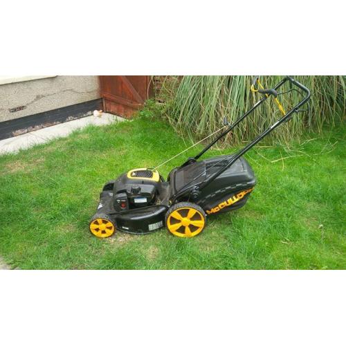 McCulloch M46 Petrol Lawn Mower
