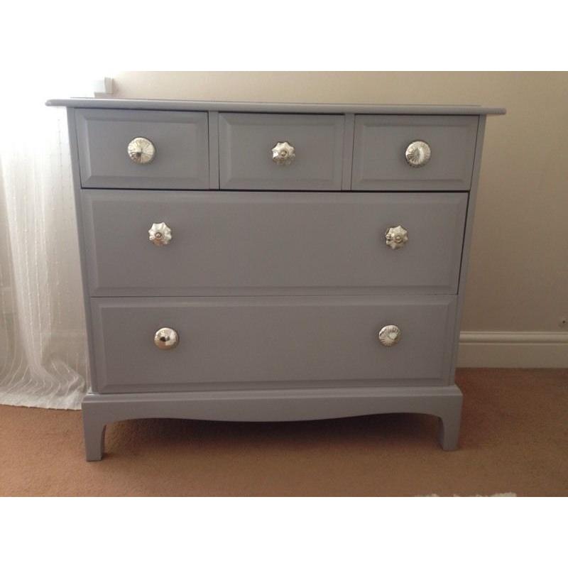Grey chest of drawers