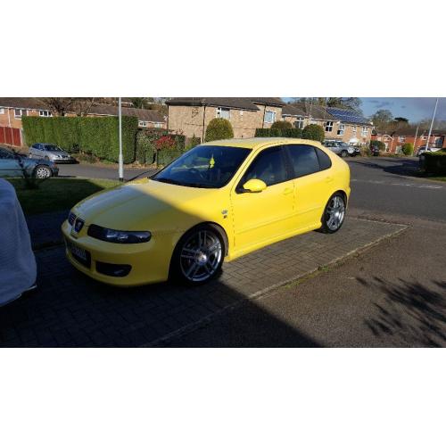*SEAT LEON CUPRA BAM 225 IN RARE YELLOW*