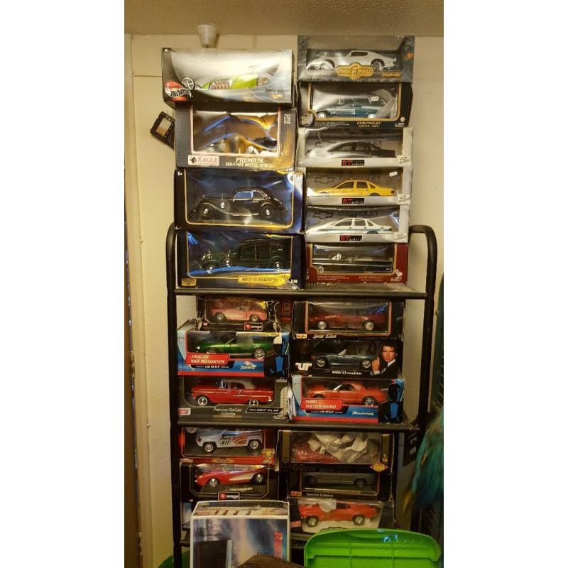 1.18 size collection of cars 95 of this size