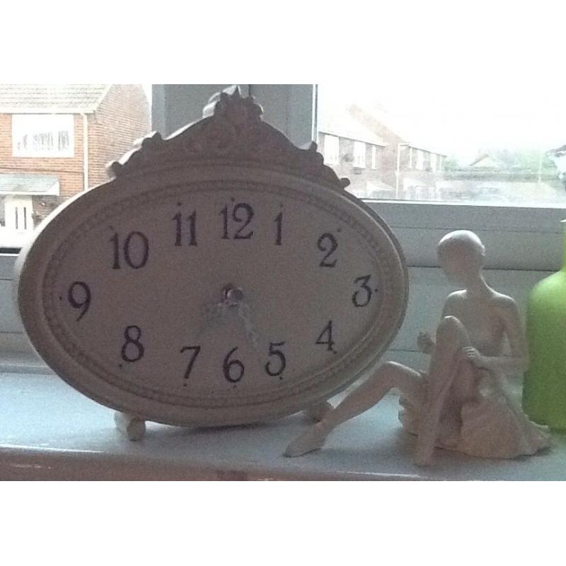 Shabby chic accessorises