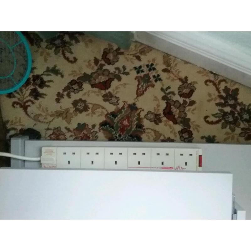Computer desk