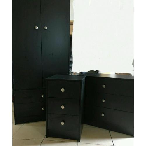 Black bedroom set