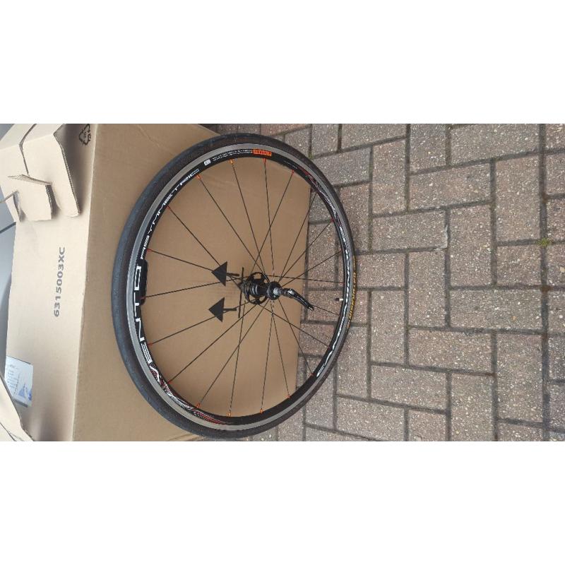 Campagnolo vento wheels 11 speed
