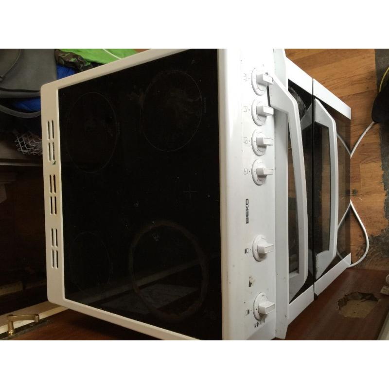 BEKO 600mm electric cooker