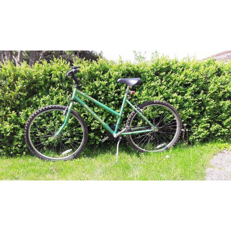 Ladies Green Raleigh Zest Mountain Bike - one careful owner!
