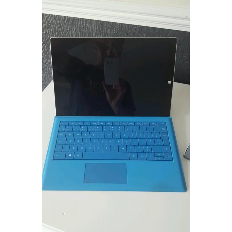 Surface pro 3 64gb 4 gb ram and keyboard