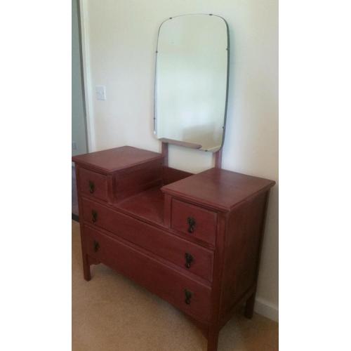 Dressing table