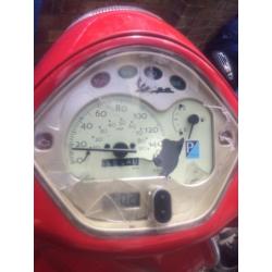 Piaggio Vespa lx 125 2007 low mileage