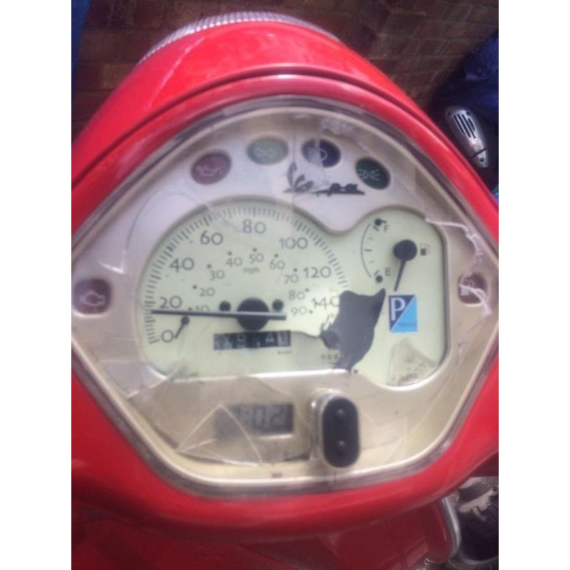 Piaggio Vespa lx 125 2007 low mileage