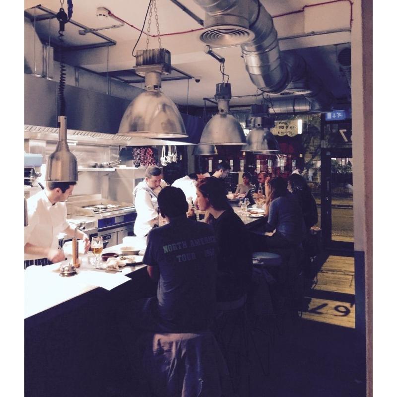 Kitchen porter required full time for busy Spanish restaurant.