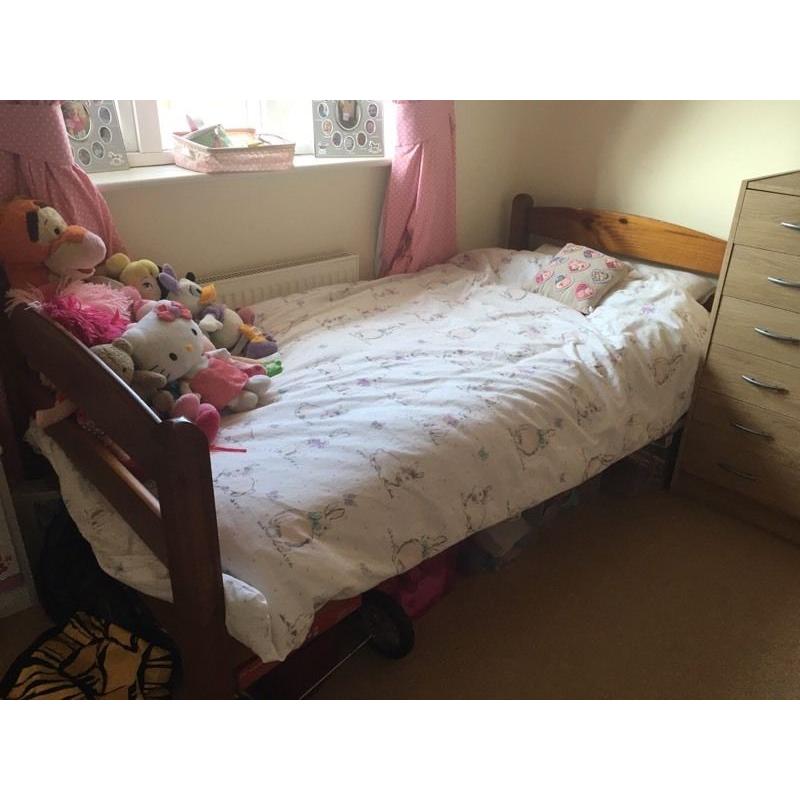 Single bed without mattress