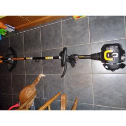 McCulloch petrol grass strimmer as new