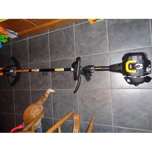 McCulloch petrol grass strimmer as new