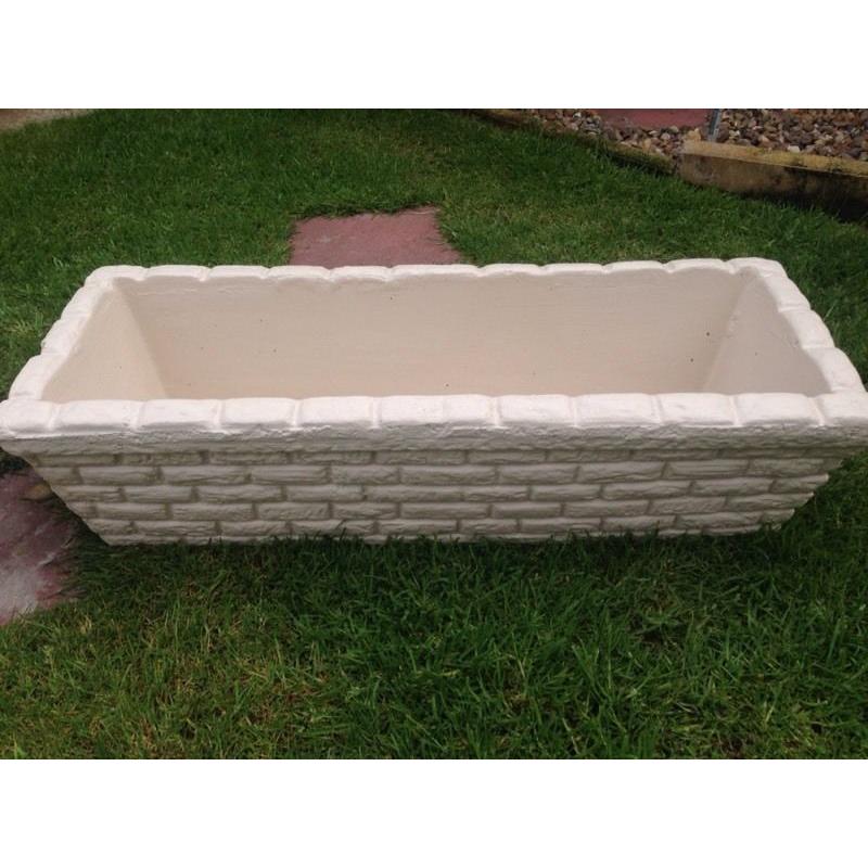 2 x concrete planters