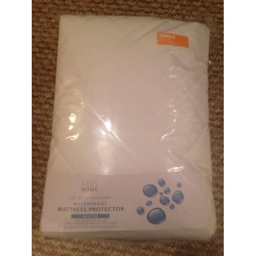 Mattress protector, quilted and waterproof new