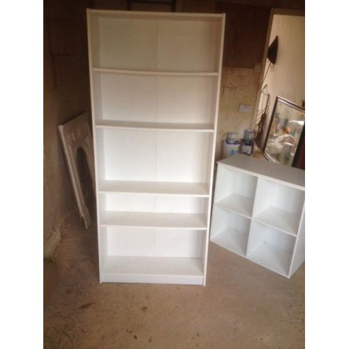 Bookshelf / shelving unit