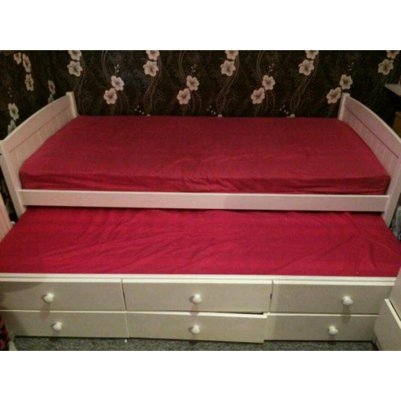Bed with guest bed