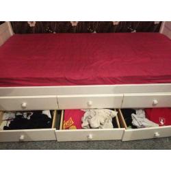 Bed with guest bed