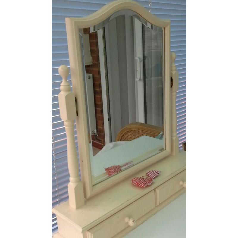 Dressing Table Mirror and Drawers