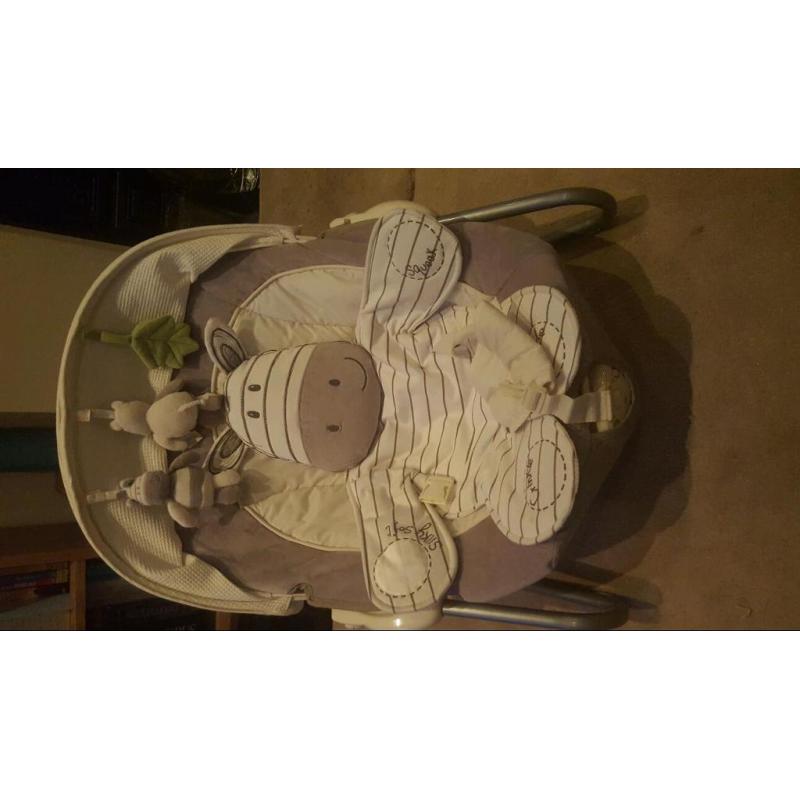 Baby bouncer chair