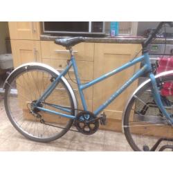 Raleigh Pioneer Town Bike. 23" Extra Large Frame. 700cc Wheels. 6 gear. Fully working