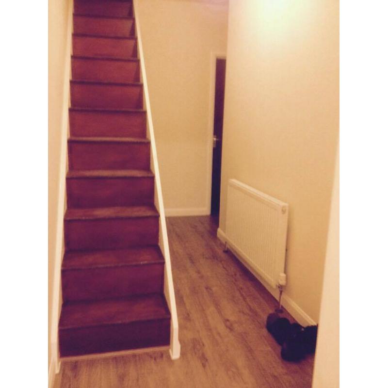 Single room available in Edmonton, all bills and wifi included, not agency fees