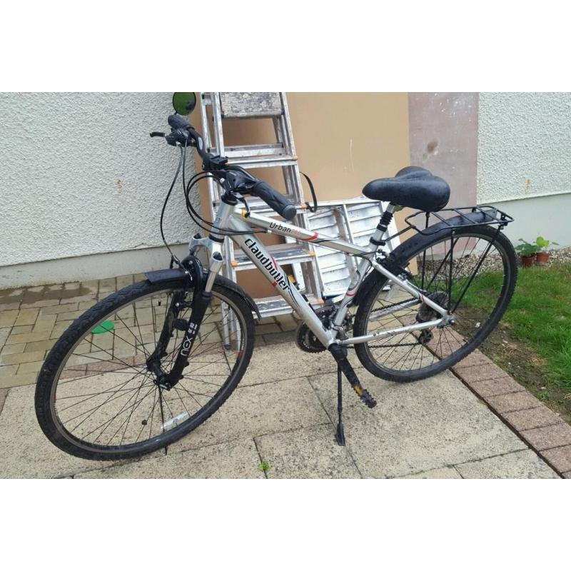 Mountain Bike: 21 Speed, 17" frame