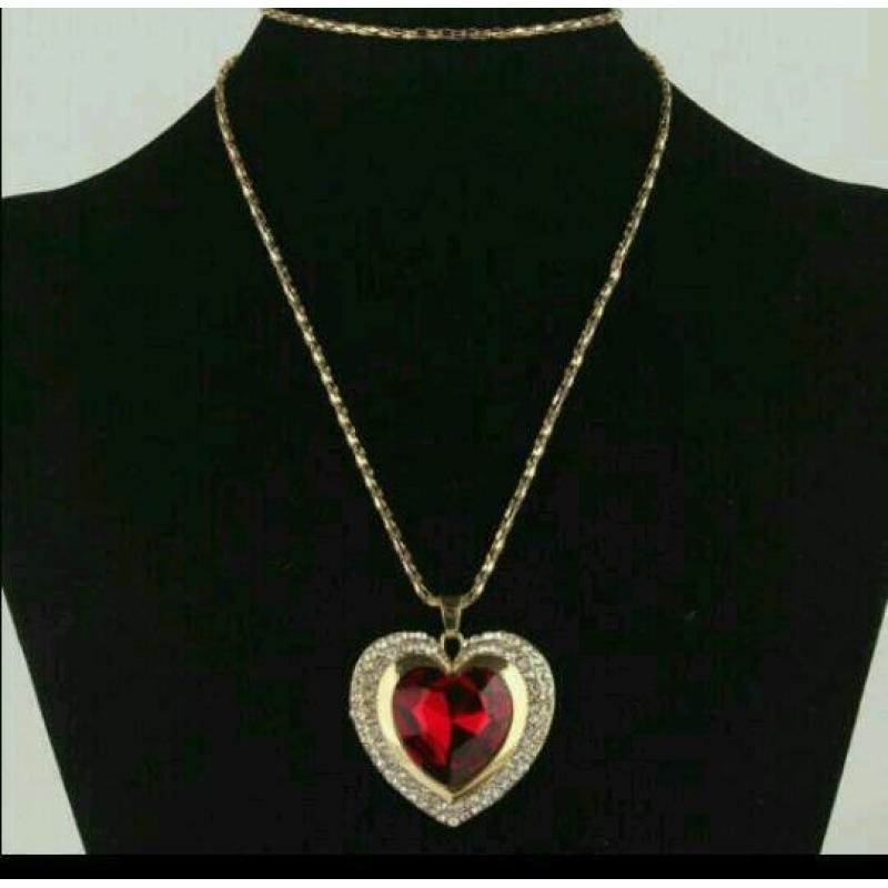 Womens necklace