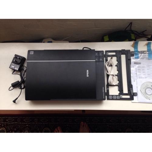 Epson V330 Flatbed Scanner & Film Holder