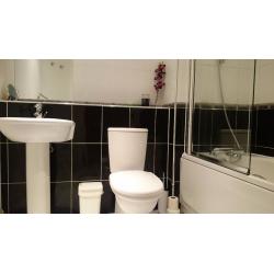 Spacious and Stunning Double Room to Rent. Flat located in Birmingham City Centre, B1 3DB