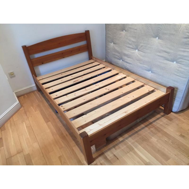 Solid pine bed with mattress - three quarter size (small double)