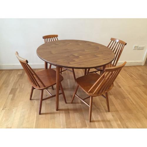 Vintage dining table and 4 chairs