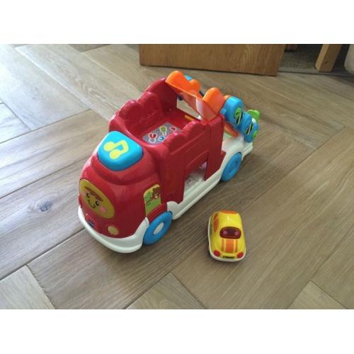 VTECH toot toot driver car carrier incl. 1 car