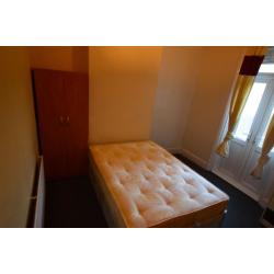 HABITACIONES INDIVIDUALES CON CAMA SINGLE O DOBLE!!! SOLO 2 SEMANS DE DEPOSITO!! WIFI Y CLEANER!!